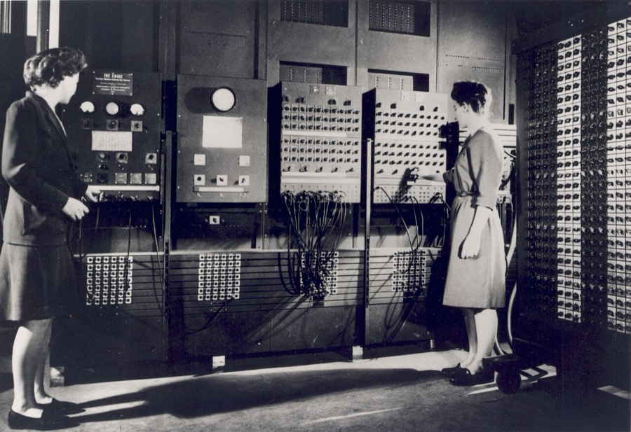 Two women operating ENIAC, 1946